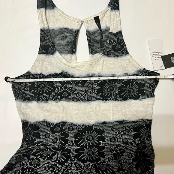NWT - Jessica Simpson Floral Sundress - Black and Cream - Size Small - Picture 5 of 13